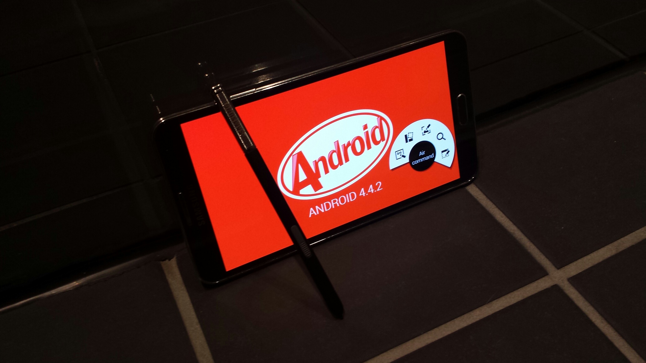 Galaxy-Note-2-KitKat-update